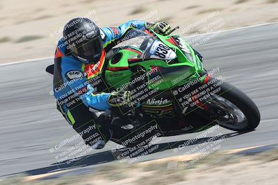 media/Sep-20-2025-Race Pace (Sat) [[d4e1b33f4d]]/Verified/Turn 10 Inside (1125am)/